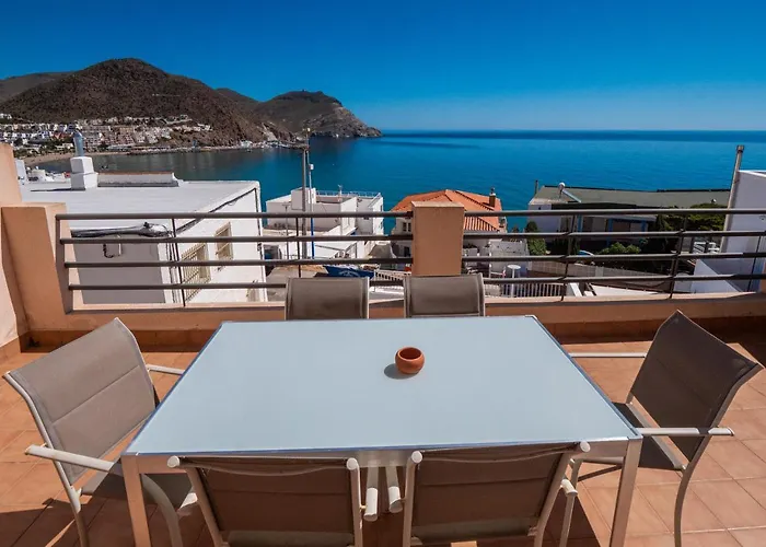 Cala Amarilla